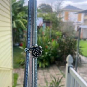 90s Style Sterling Silver Oversized Rose Ring - Size 7